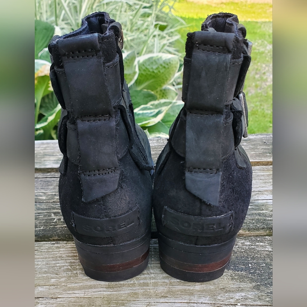 Sorel Black Ankle Boots with Buckle Detail - Picture 3 of 9